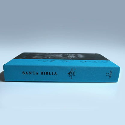 Biblia RVR 1960 Letra Grande, Tamaño Manual, Tapa Dura De Tela León Aguamarina / Spanish Bible RVR 1960 Handy Size Large Print Hardcover Cloth Lion Aquamarin (Spanish Edition)