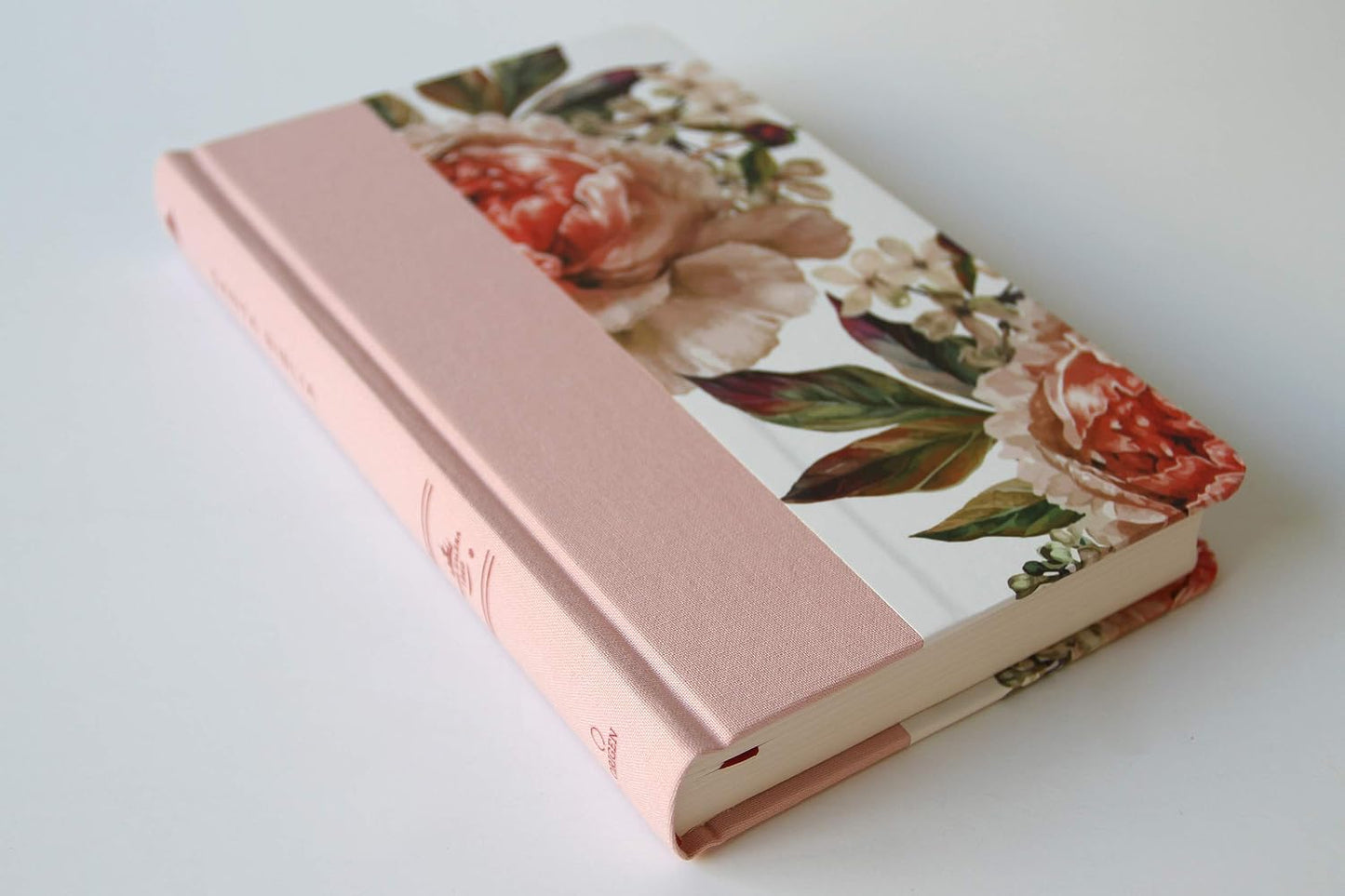 Biblia Reina Valera 1960 Letra Grande. Tapa Dura, Tela Rosada Con Flores, Tamaño Manual / Bible RVR 1960. Handy Size, Large Print, Hardcover, Pink (Spanish Edition)