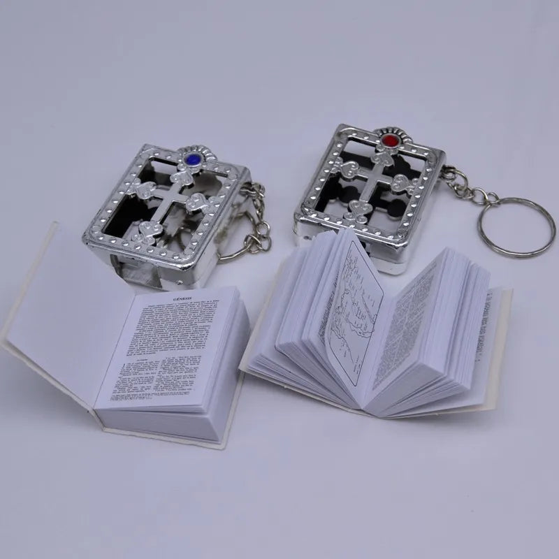 Mini Spanish LA BIBLIA DIOS HABLA HOY Real Paper Can Read Key Chains Catholic Orthodox Christian Fashion Religious Jewelry