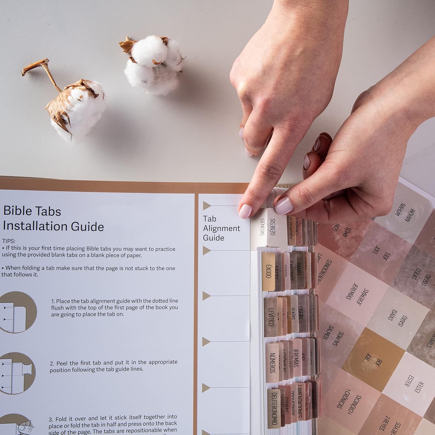 Spanish Bible Tabs (Large Print, Easy to Read), Pestañas Para Biblia En Español, Bible Journaling Supplies, 66 Separadores De Biblia Includes Catholic Books and 9 Blank Tabs - Paz Theme