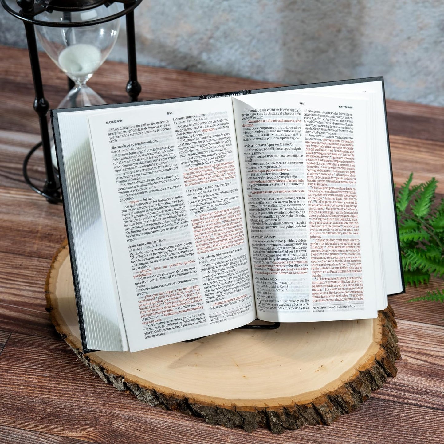 Biblia Nueva Versión Internacional Para Regalos Y Premios, Tapa Dura, Negro | NVI Gift and Award Holy Bible, Hardcover, Black (Spanish Edition)